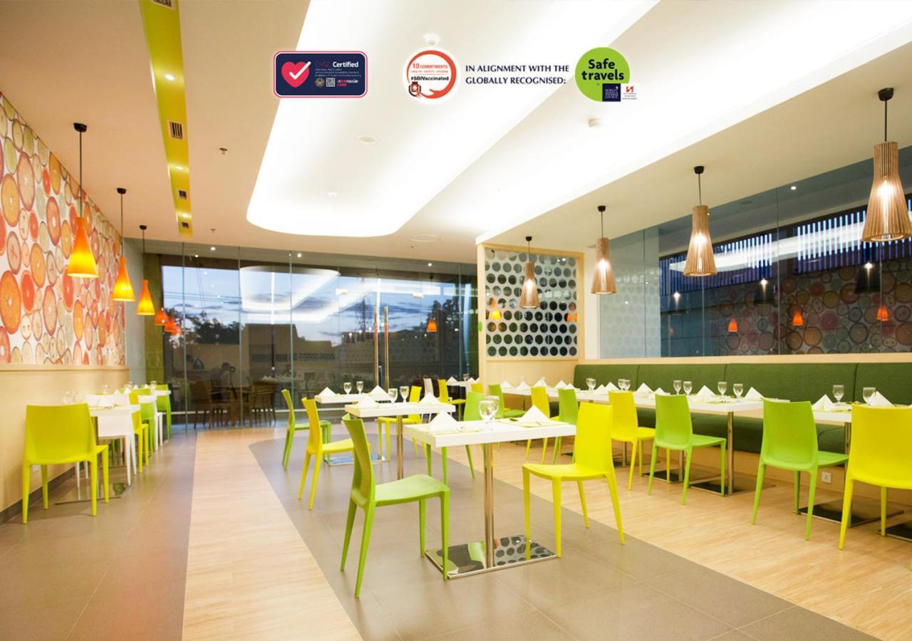 Zest Jemursari By Swiss-Belhotel International Sorabaya Extérieur photo