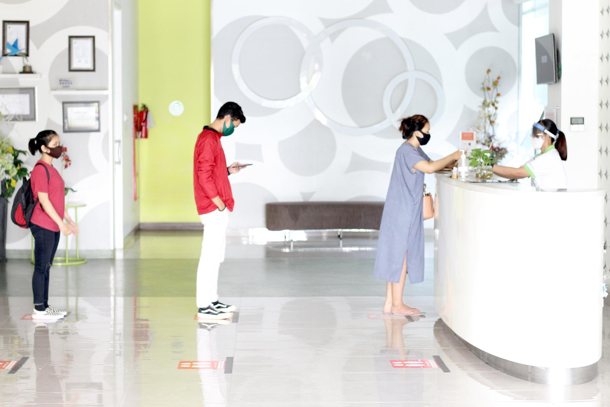 Zest Jemursari By Swiss-Belhotel International Sorabaya Extérieur photo