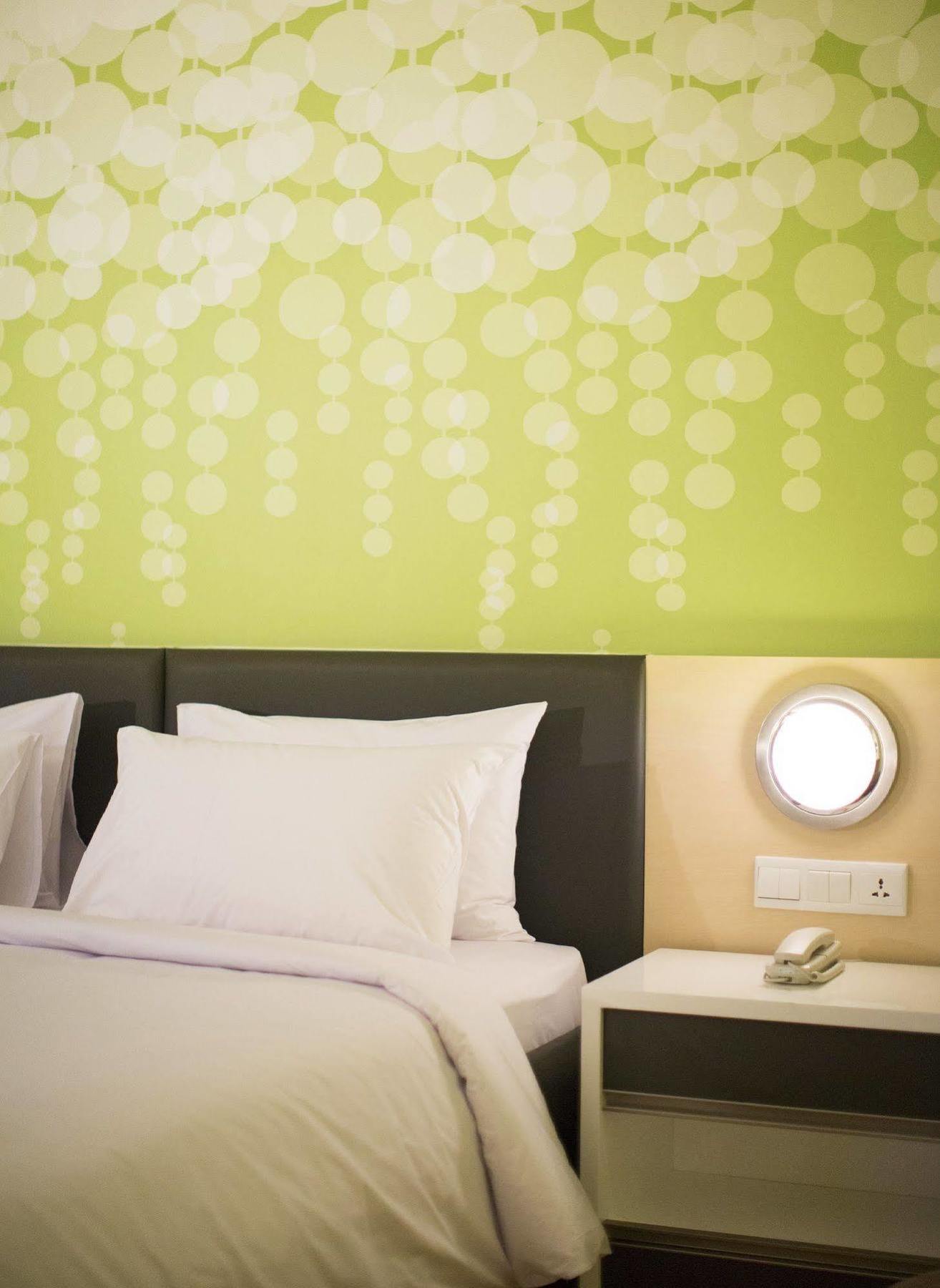 Zest Jemursari By Swiss-Belhotel International Sorabaya Extérieur photo
